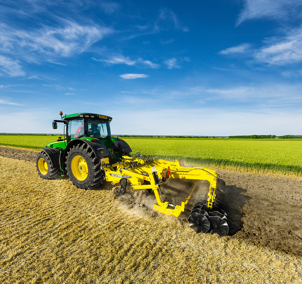 Terraland TN Profi вирізняється додатковим дисковим котком